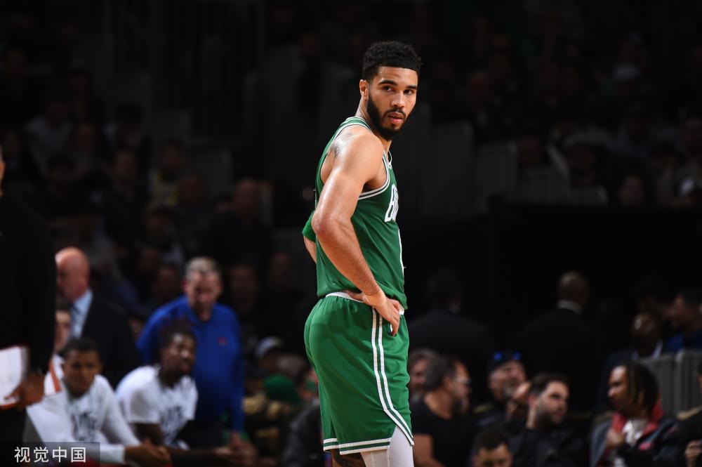 又能在防守 又能在防守