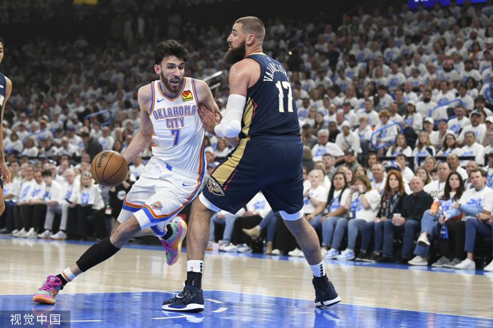 首发阵容中 首发阵容中